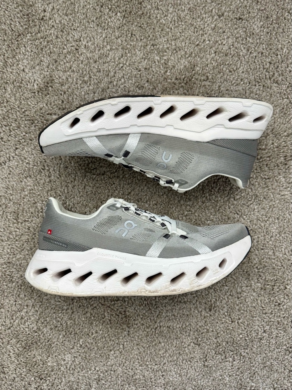 On Running CloudEclipse Men's Running Shoes - Gray and White